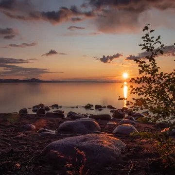 Solnedgång över sjön Siljan. 